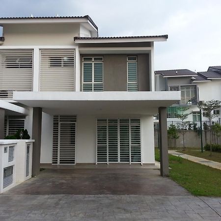 Masayu Putrajaya Homestay Екстериор снимка